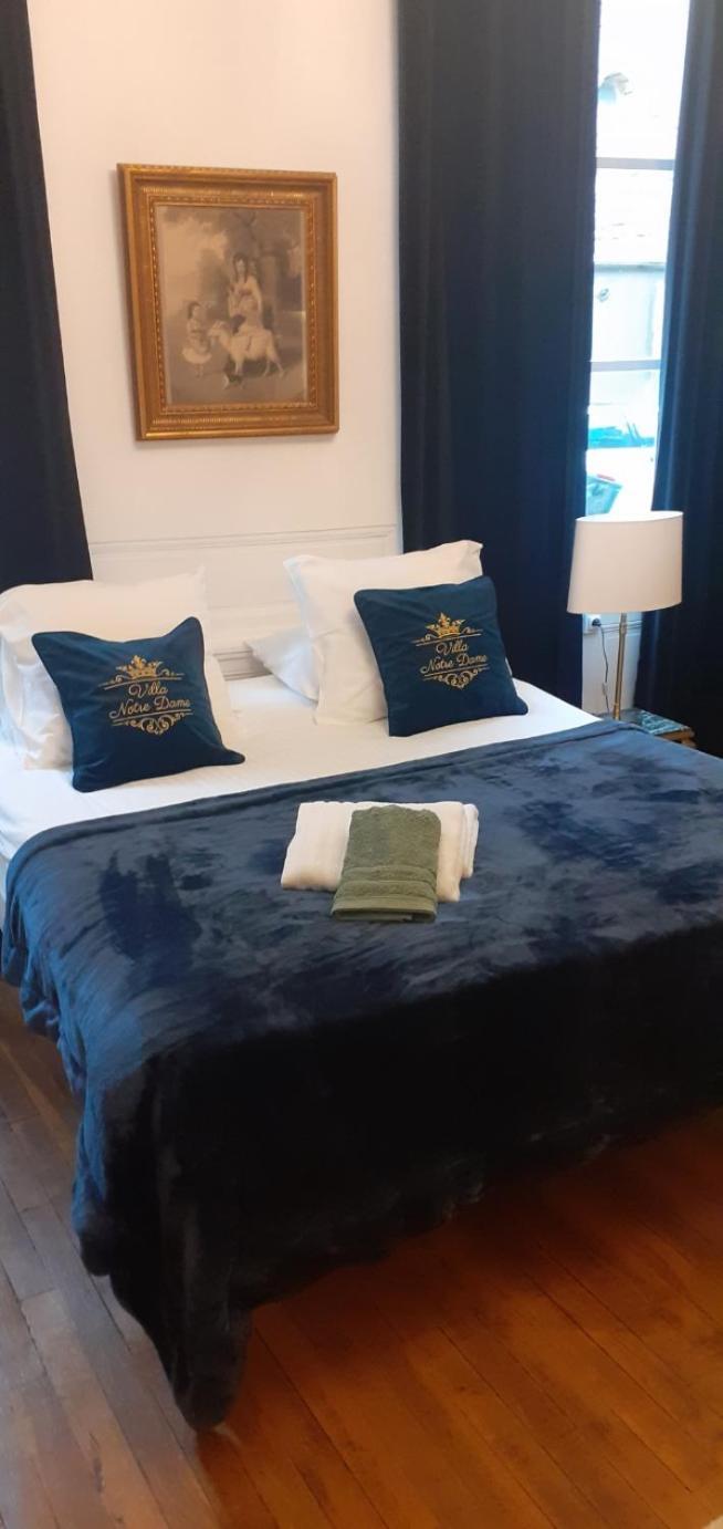La Suite De Notre Dame Au Pied Du Chateau Fort Sedan Zewnętrze zdjęcie
